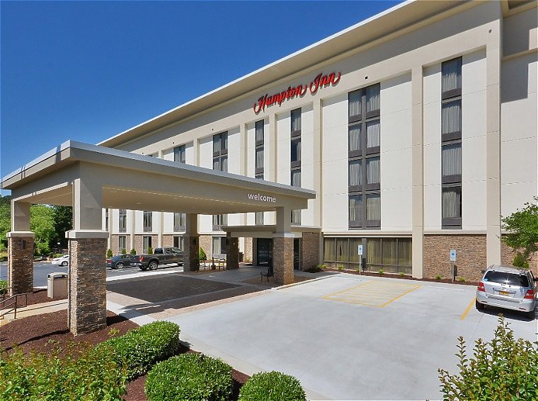 Charlotte North/Lake Norman 1