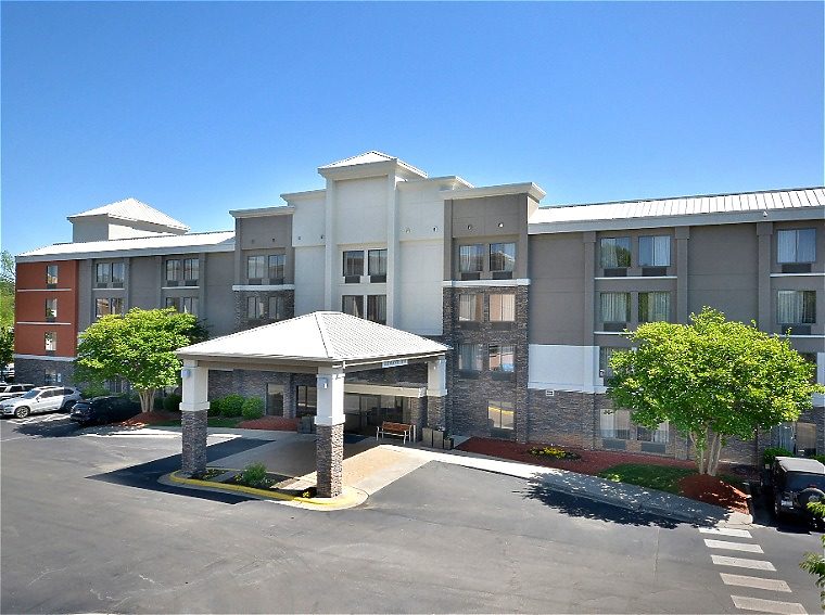 Raleigh-Durham Airport 1