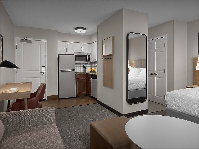 Raleigh-Durham Apt-Morrisville 3